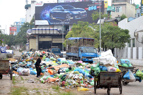 Công tác ban hành và thực thi chính sách, pháp luật quản lý chất thải sinh hoạt trên địa bàn tỉnh Đắk Lắk