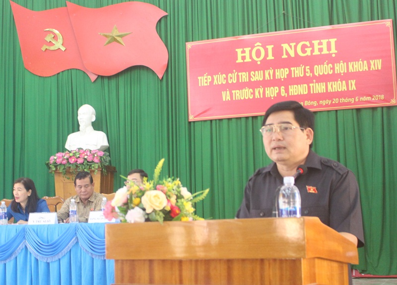 Đoàn Đại biểu Quốc hội tỉnh tiếp xúc cử tri tại huyện Krông Bông