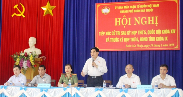 Đoàn Đại biểu Quốc hội tỉnh tiếp xúc với cử tri thành phố Buôn Ma Thuột