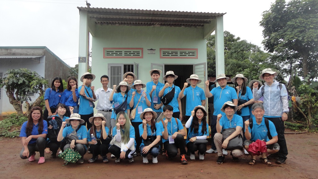 Các nhà tài trợ tỉnh Jeollabuk – Hàn Quốc triển khai hoạt động viện trợ phi chính phủ tại xã Ea Hồ, huyện Krông Năng