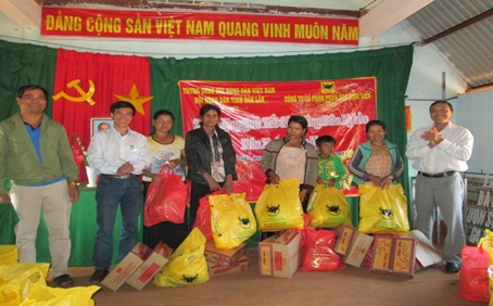 Tăng cường đổi mới và nâng cao hiệu qủa công tác kết nghĩa với các buôn đồng bào dân tộc thiểu số trên địa bàn tỉnh