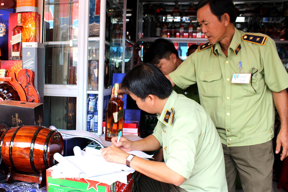 Triển khai Kế hoạch cao điểm chống buôn lậu, gian lận thương mại và hàng giả trước, trong và sau Tết Nguyên đán Kỷ Hợi năm 2019.