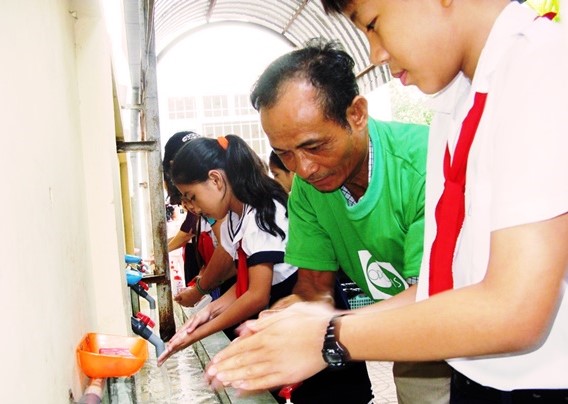 Triển khai phòng chống bệnh sốt xuất huyết, tay chân miệng năm 2018 (bổ sung)