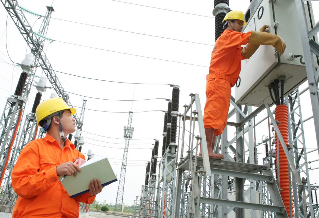 Tổng hợp, lập hồ sơ điều chuyển tài sản công trình điện được đầu tư bằng vốn nhà nước.