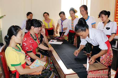 Báo cáo tổng kết đánh giá kết quả thực hiện Chương trình bố trí dân cư theo Quyết định số 42/2012/QĐ-TTg ngày 08/10/2012 của Thủ tướng Chính phủ.