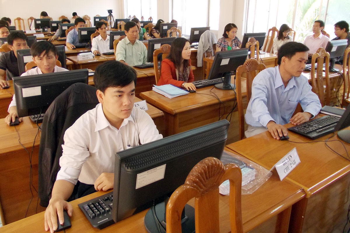 Thông báo về thi nâng ngạch công chức lên ngạch chuyên viên hoặc tương đương năm 2018