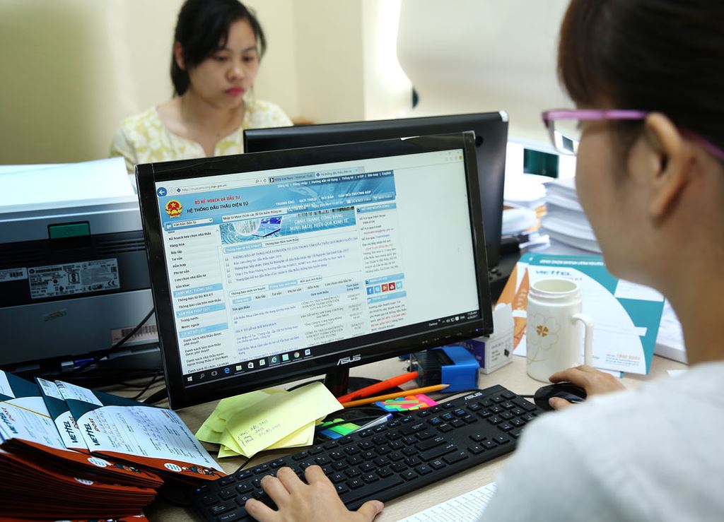 Đôn đốc, lưu ý thực hiện công tác đấu thầu qua mạng