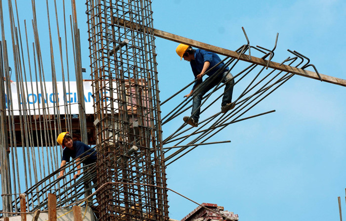 Triển khai thực hiện một số giải pháp chủ yếu để phòng ngừa và hạn chế tai nạn lao động