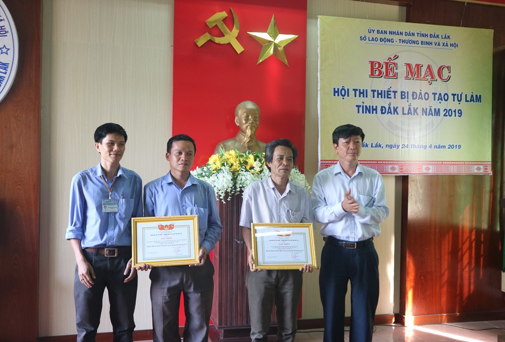 Bế mạc Hội thi thiết bị đào tạo tự làm tỉnh Đắk Lắk năm 2019