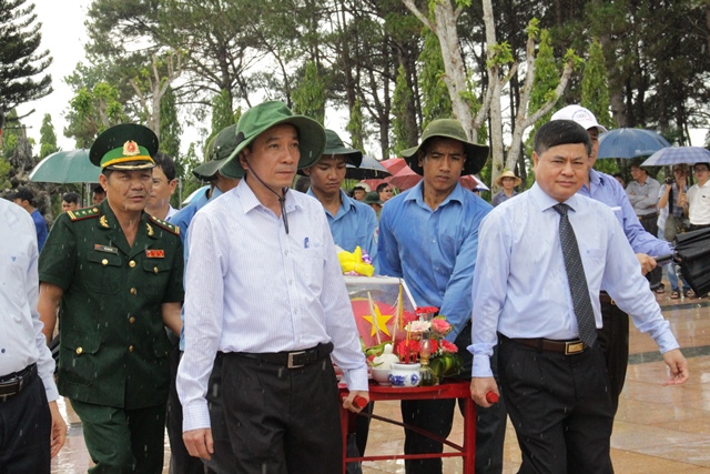 Đắk Lắk truy điệu và an táng 17 hài cốt liệt sỹ quân tình nguyện, chuyên gia Việt Nam hy sinh tại Campuchia