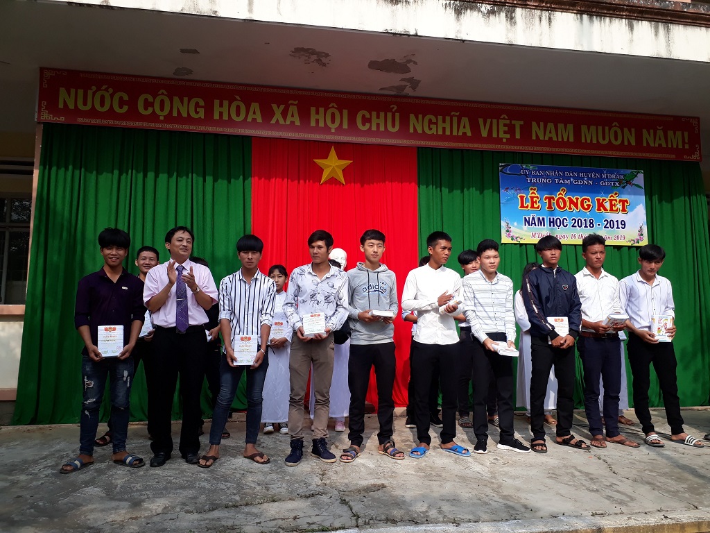 Trung tâm Giáo dục nghề nghiệp- Giáo dục thường xuyên huyện M’Đrắk tổng kết năm học (2018 – 2019)