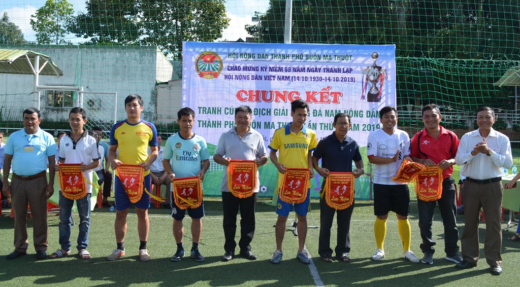Khai mạc vòng chung kết giải Bóng đá nam nông dân thành phố Buôn Ma Thuột lần thứ I năm 2019