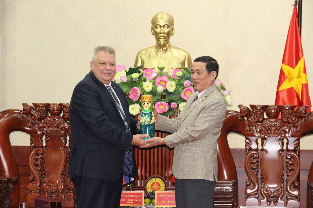 Consulate General of Russia in Ho Chi Minh City greets Dak Lak provincial leaders