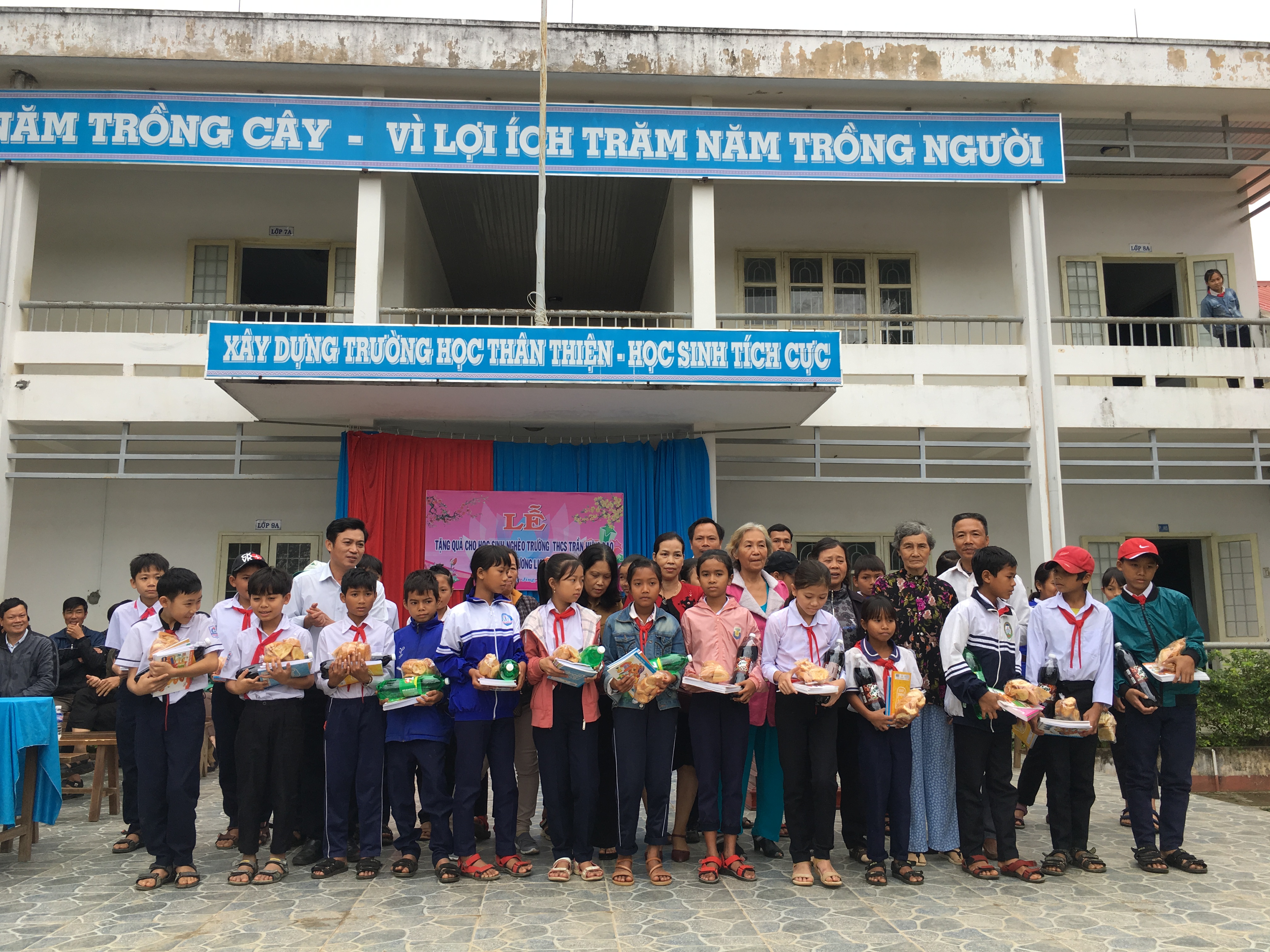 Hội bảo trợ người tàn tật và trẻ mồ côi huyện M'Drắk: Nhiều hoạt động chăm lo cho người nghèo