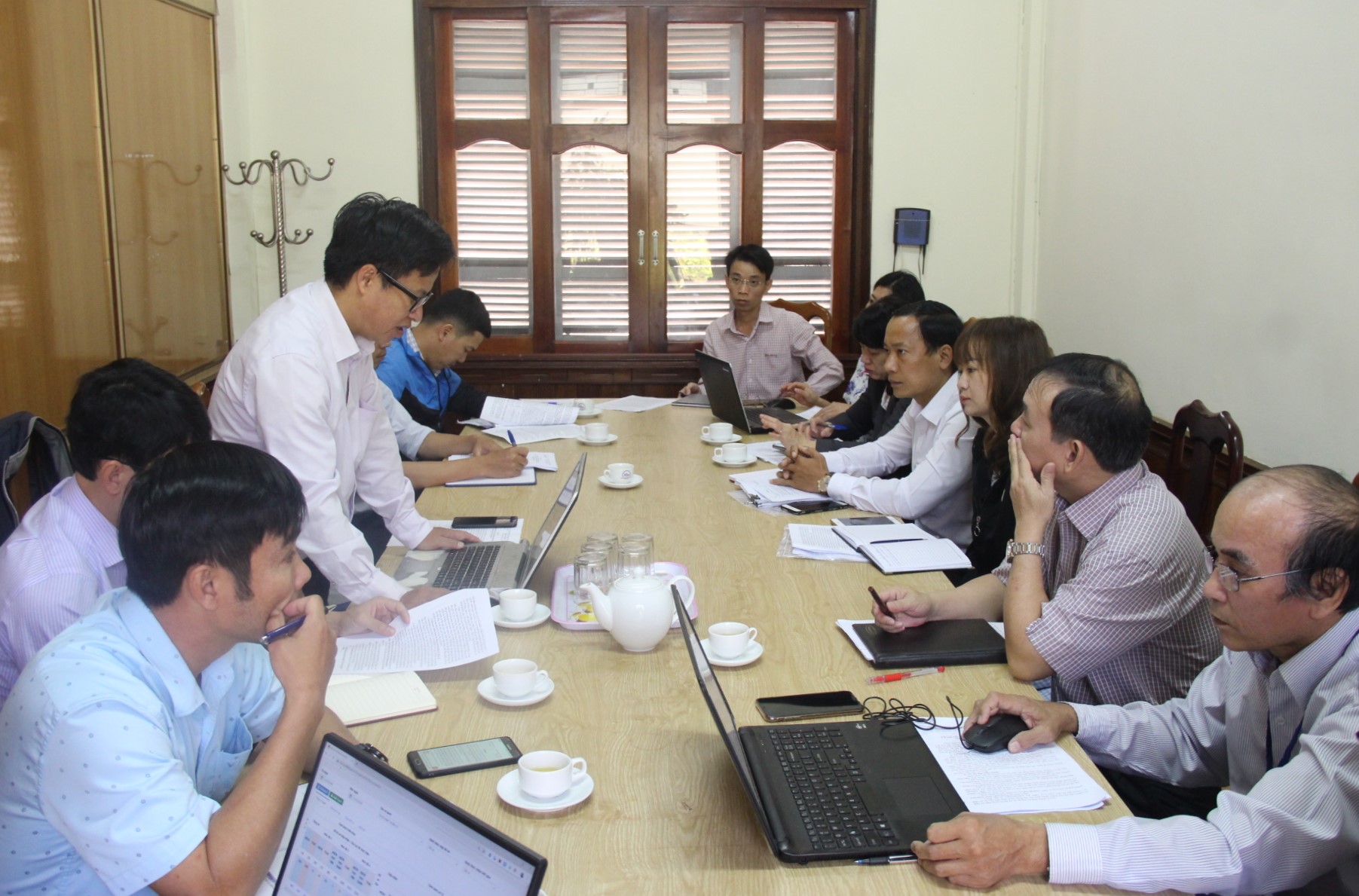 Supervision of implementing IT application and E-Administration building at the Department of Planning and Investment