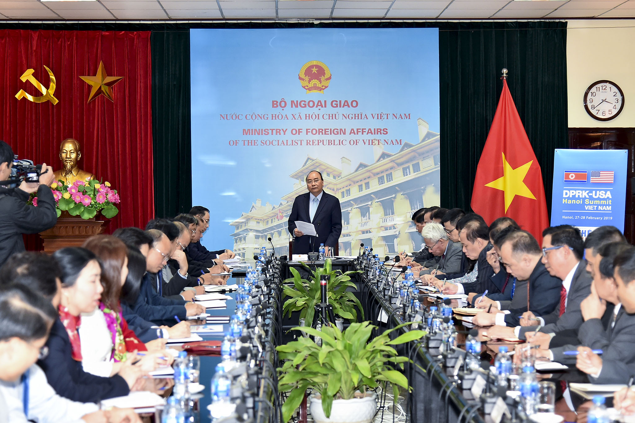 Sửa đổi cơ cấu tổ chức của Bộ Ngoại giao