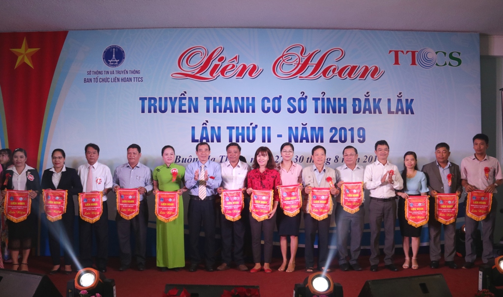 Sửa đổi, bổ sung một số điều của Quy chế tổ chức và hoạt động của Đài Truyền thanh cơ sở trên địa bàn tỉnh
