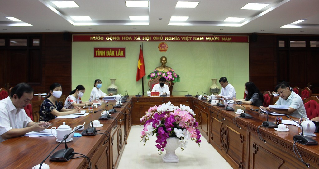 Working group of the PPC’s Chairman meets Ea Kar People’s Committee