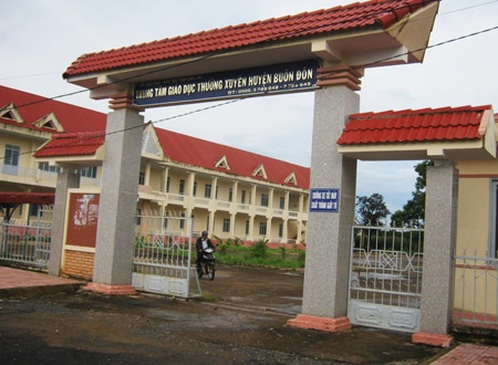 Gia hạn thời gian thực hiện đề án sáp nhập các Trung tâm Giáo dục thường xuyên và Trung tâm dạy nghề cấp huyện