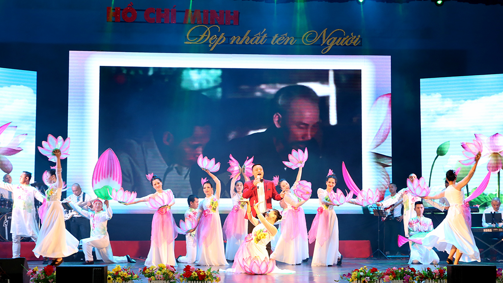 Special art program celebrate the 130th birthday anniversary of President Ho Chi Minh