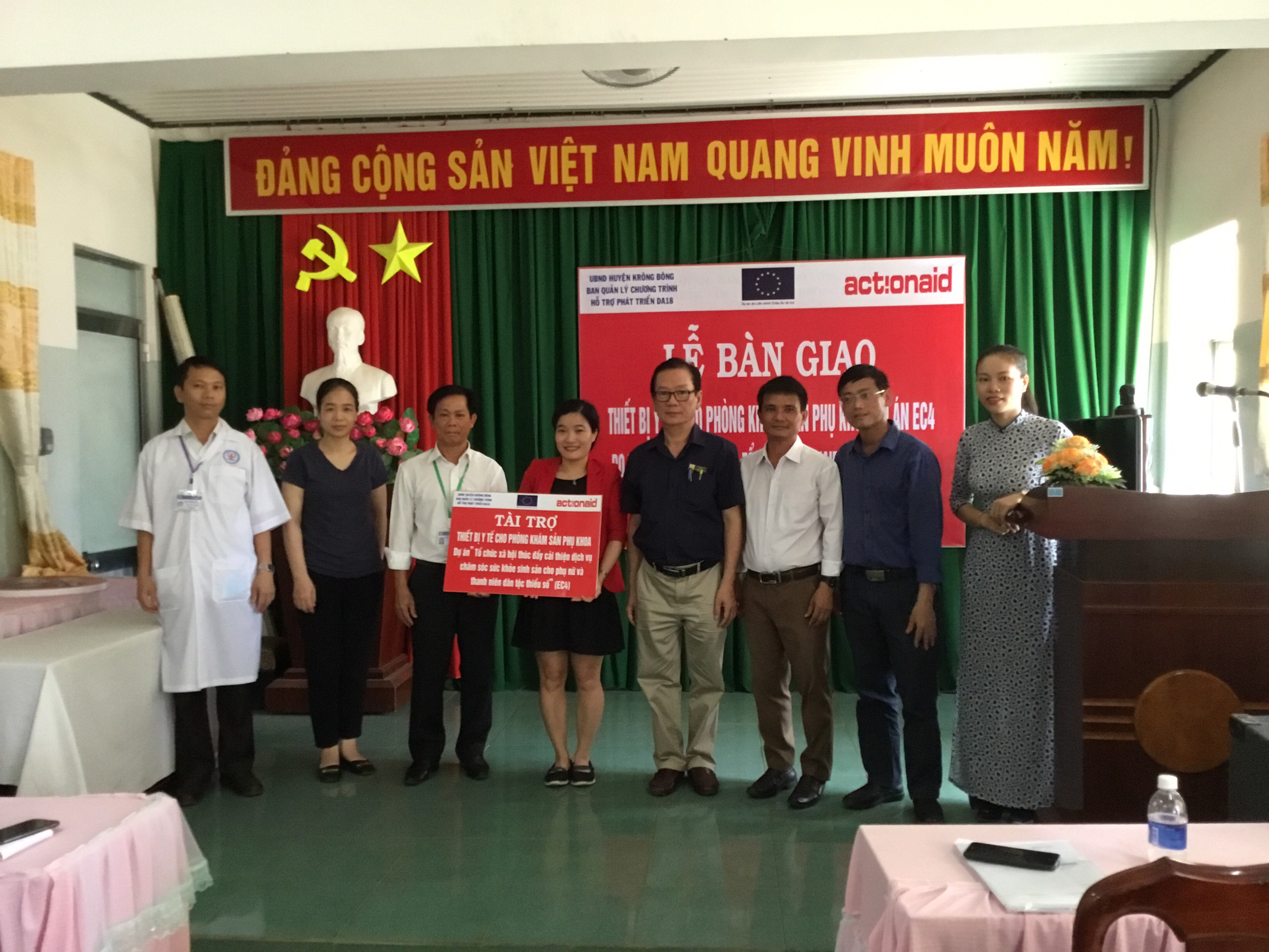 Actionnaid Việt Nam tài trợ trang thiết bị y tế cho Trung tâm Y tế huyện Krông Bông
