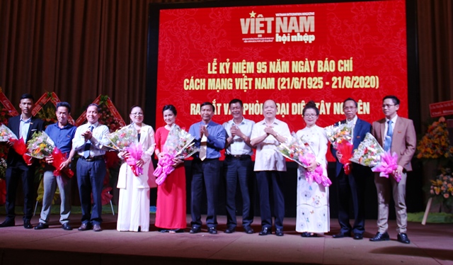 Tạp chí Việt Nam Hội nhập ra mắt văn phòng đại diện tại Tây Nguyên