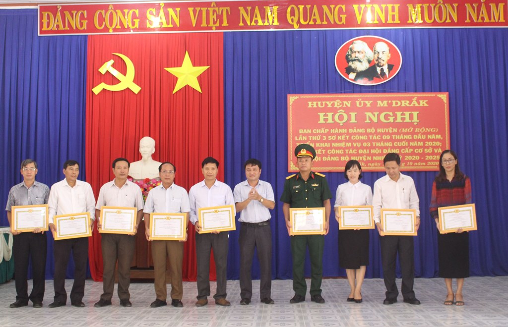 Hội nghị Ban Chấp hành Đảng bộ huyện M’Drắk (mở rộng) lần thứ 3