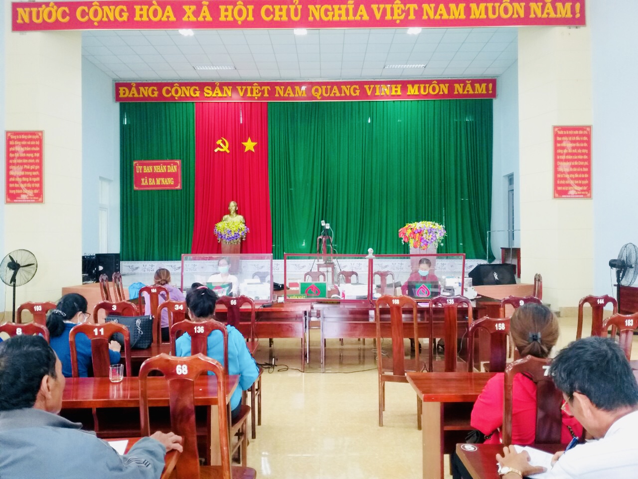 Ngân hàng Chính sách xã hội tỉnh Đắk Lắk triển khai cho vay để trả lương ngừng việc đối với người lao động
