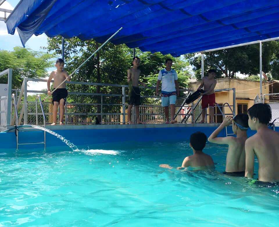 Huyện Cư Kuin: tổ chức dạy bơi miễn phí cho trẻ em