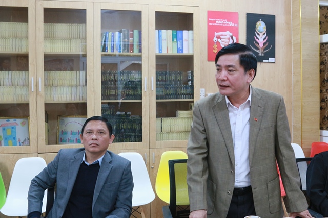 Bí thư Tỉnh ủy Bùi Văn Cường thăm Hội Doanh nhân Trẻ tỉnh