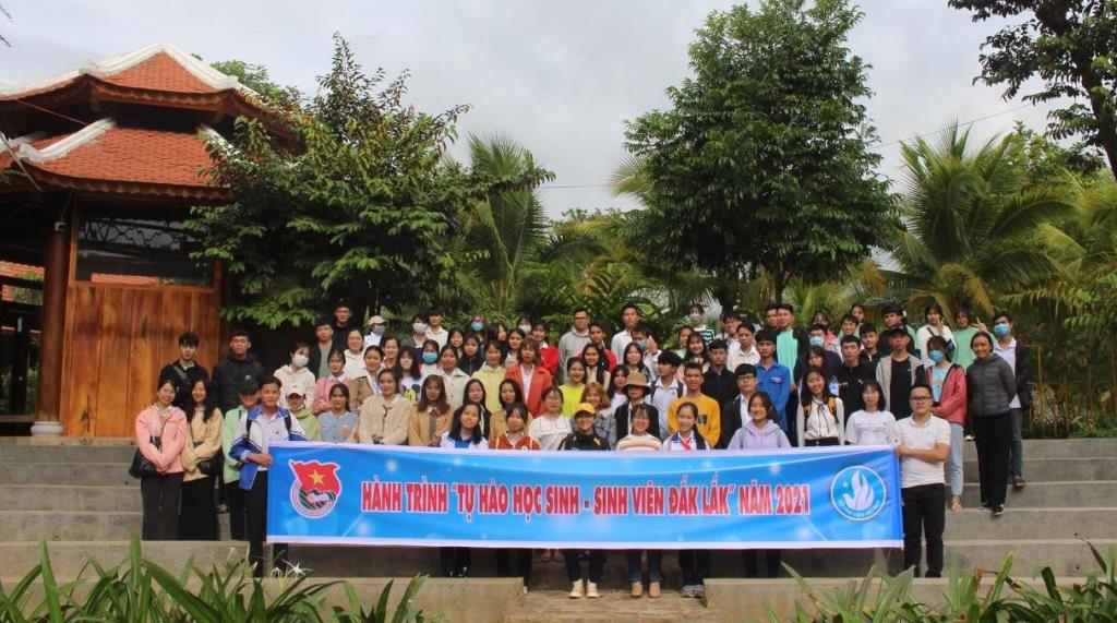Hành trình "Tự hào học sinh, sinh viên Đắk Lắk" năm 2021