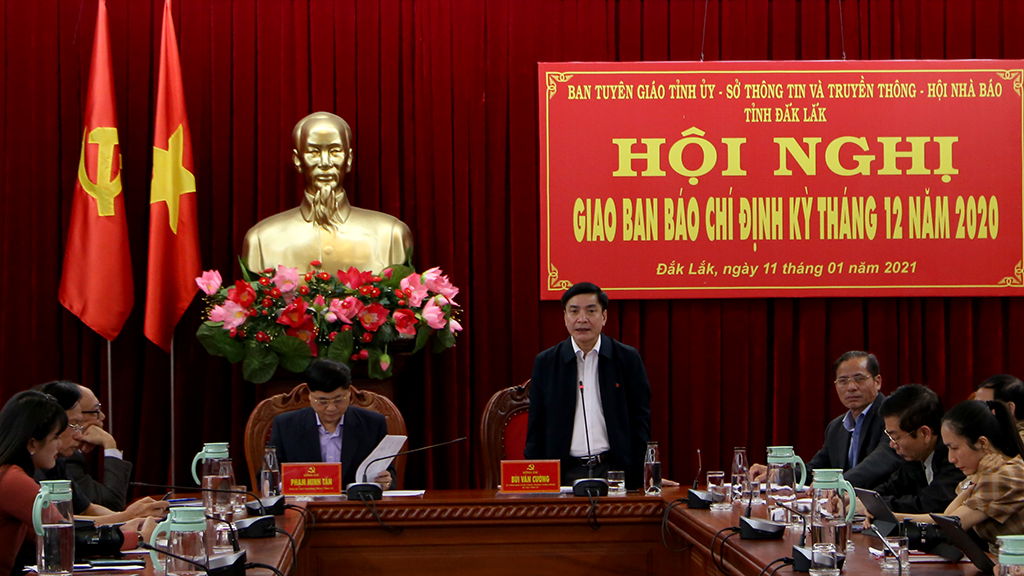 Secretary of Provincial Party Committee Bui Van Cuong: Press to accompany Dak Lak development