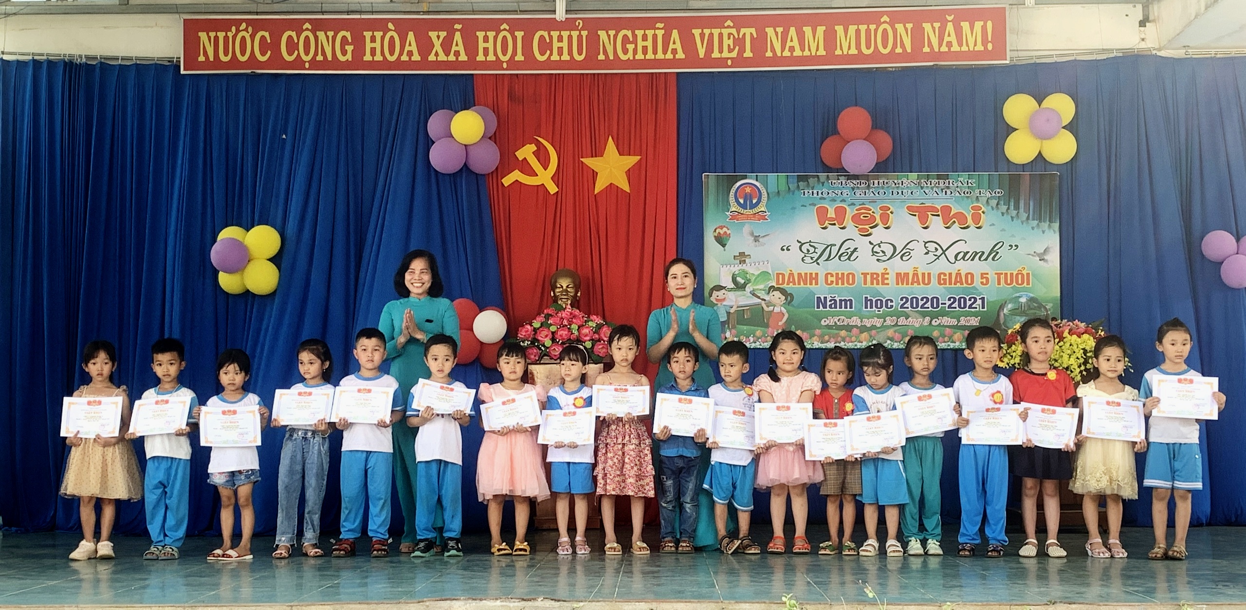 Huyện M'Đrắk: Hội thi "Nét vẽ xanh" dành cho trẻ 5 tuổi năm học 2020-2021