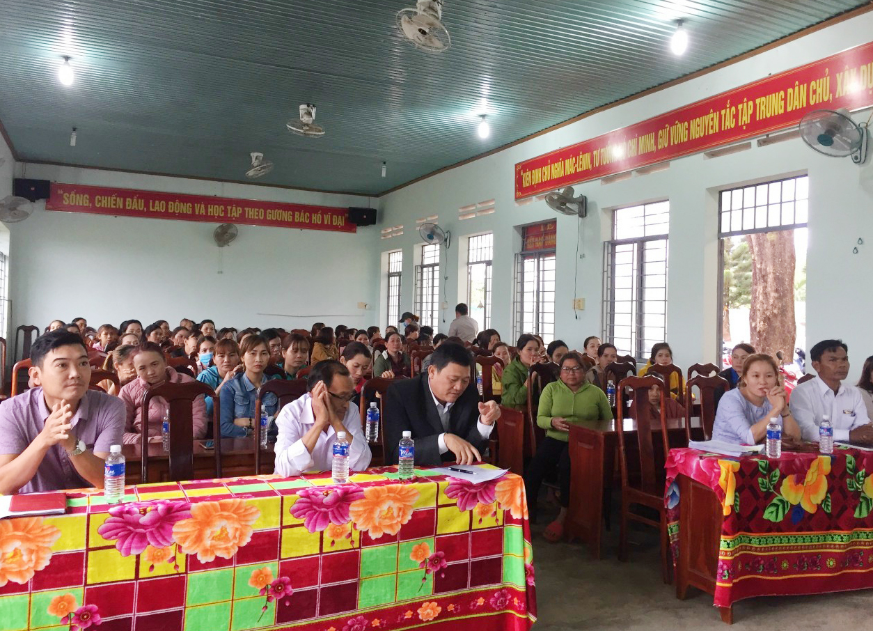 Huyện Krông Bông: Khai giảng lớp dạy nghề may dân dụng cho lao động nông thôn tại xã Dang Kang