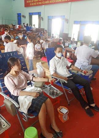 Huyện Krông Bông: Hiến 256 đơn vị máu tại ngày hội hiến máu nhân đạo đợt I năm 2021