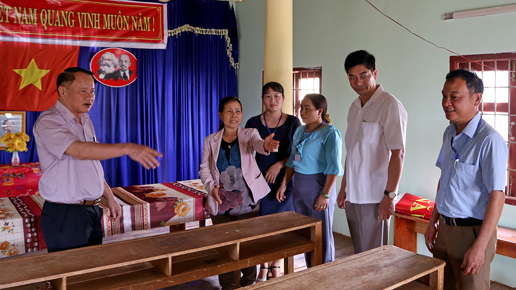 Kiểm tra công tác chuẩn bị bầu cử tại huyện Krông Búk