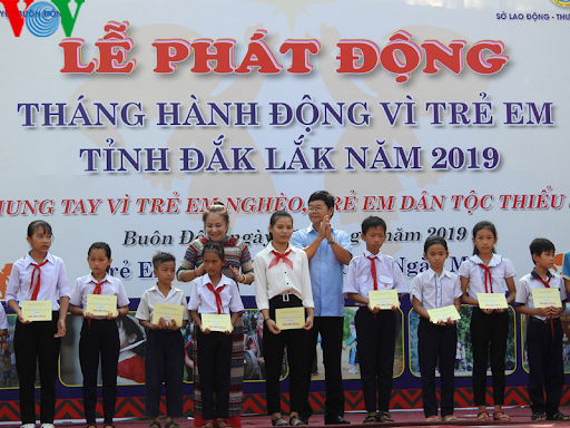 Dừng Tổ Chức Lễ Phat động Thang Hanh động Vi Trẻ Em Năm 21 Cấp Tỉnh Xuất Bản Thong Tin