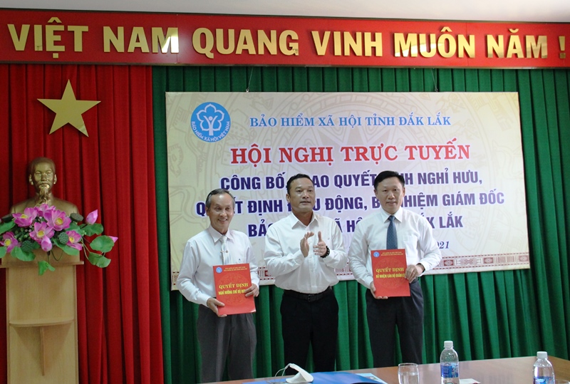Công bố Quyết định điều động, bổ nhiệm Giám đốc BHXH tỉnh Đắk Lắk