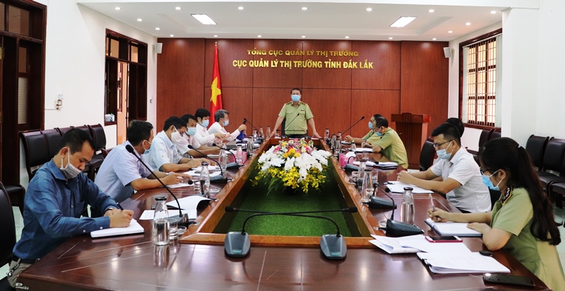 The Market Management Department of Dak Lak Province organized a meeting on proposing solutions for the consumption of 140 tons of Bac Giang Province’s lychee