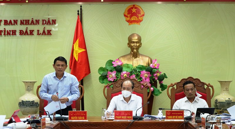 UBND tỉnh họp thông qua các nội dung trình HĐND tỉnh