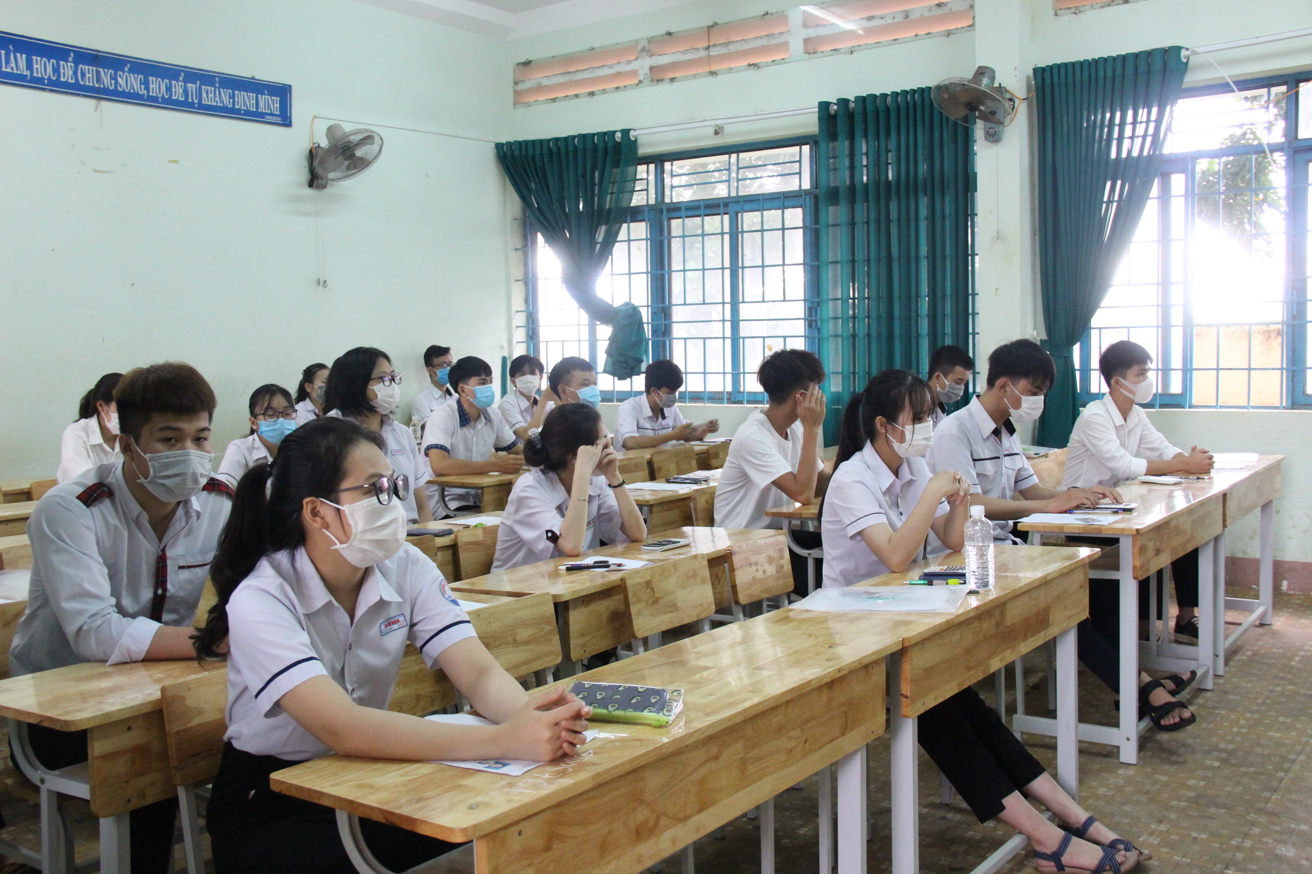 97.01%  pass the 2021 graduation examination for senior high school in Dak Lak Province