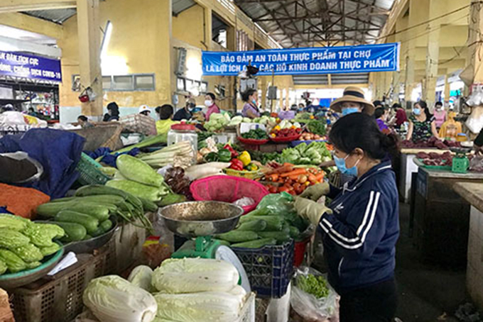 Từ ngày 29/7 người dân thành phố Buôn Ma Thuột đi chợ phải có phiếu