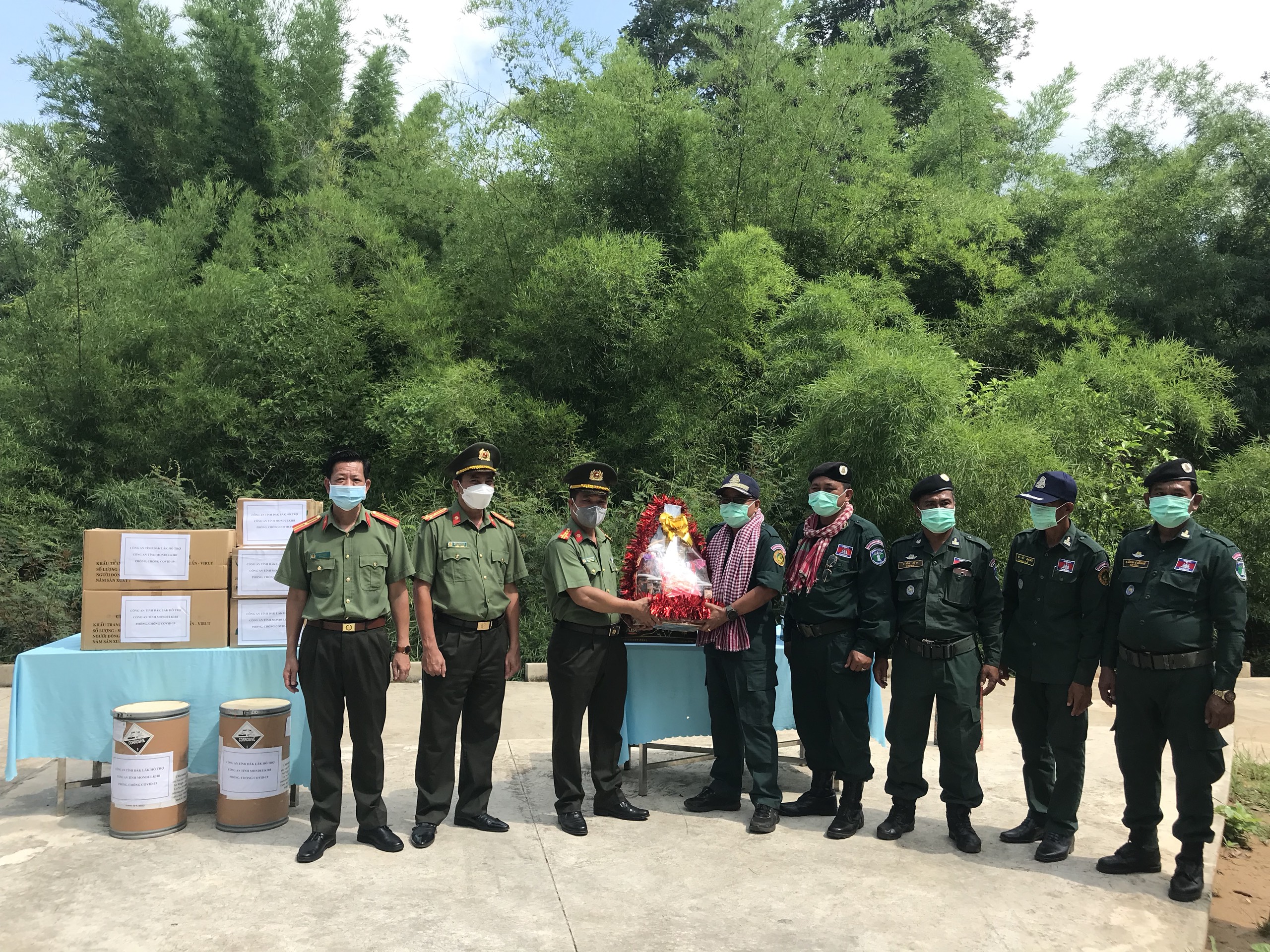 Tăng cường hợp tác quốc tế về phòng ngừa, ngăn chặn sự lây lan của dịch bệnh Covid-19