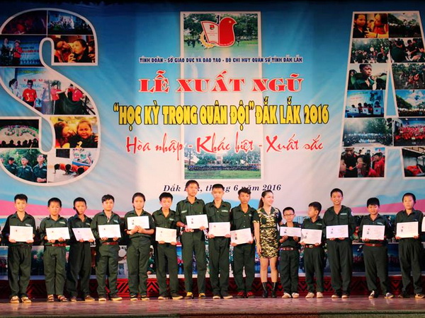 120 chiến sỹ nhí hoàn thành chương trình “Học kỳ trong quân đội” năm 2016