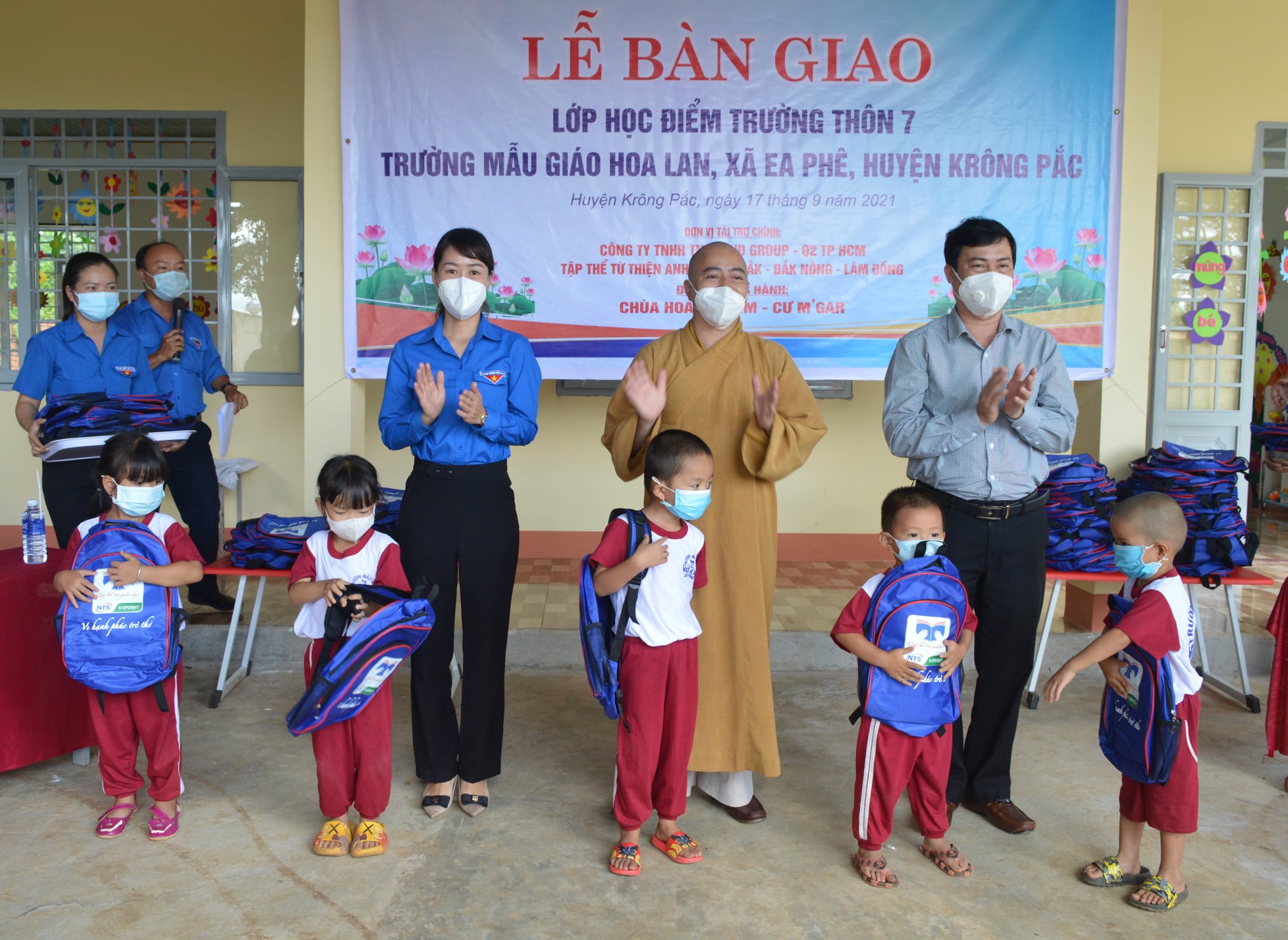 Khánh thành và bàn giao công trình Chào mừng 65 năm Ngày truyền thống Hội Liên hiệp thanh niên Việt Nam