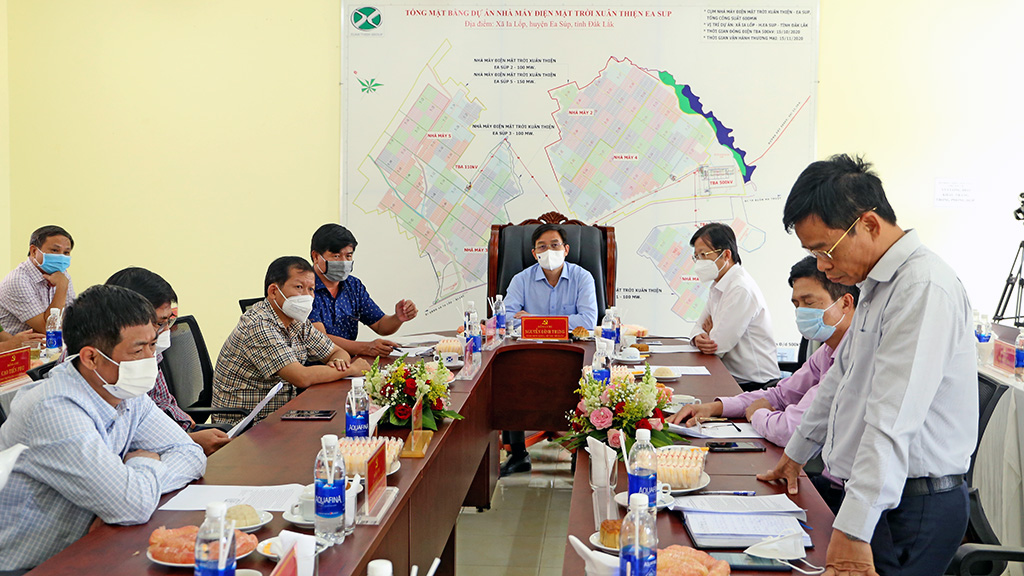 Đoàn công tác của Ban Thường vụ Tỉnh ủy thăm và làm việc tại Cụm Nhà máy điện mặt trời Xuân Thiện Ea Súp