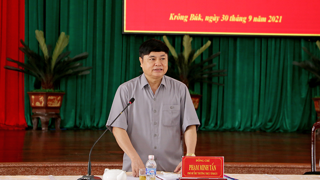 Đoàn công tác của Ban Thường vụ Tỉnh ủy làm việc với Ban Thường vụ Huyện ủy Krông Búk