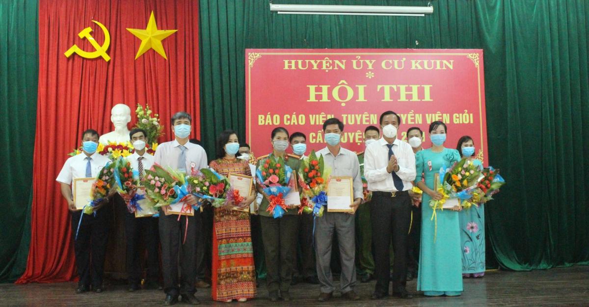 Huyện ủy Cư Kuin đã tổ chức Hội thi báo cáo viên, tuyên truyền viên giỏi năm 2021