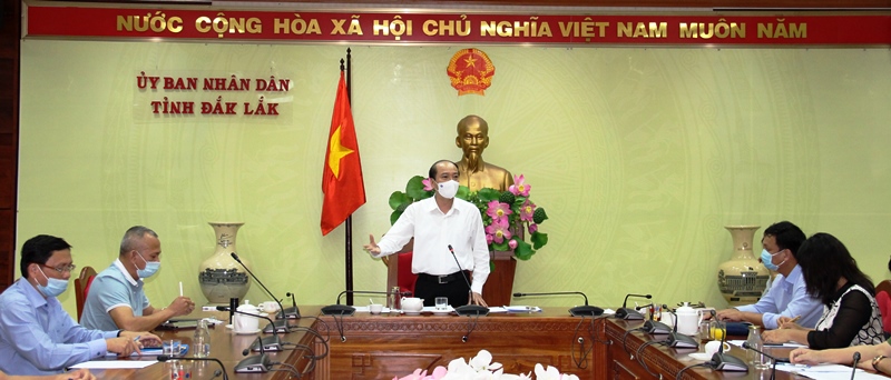 Thông báo Kết luận của đồng chí Phạm Ngọc Nghị - Chủ tịch UBND tỉnh, Trưởng Ban Chỉ đạo Phòng chống dịch COVID-19 tỉnh tại Hội nghị giao ban trực tuyến đến cấp huyện, cấp xã về công tác tiếp nhận công dân trở về từ các tỉnh phía Nam