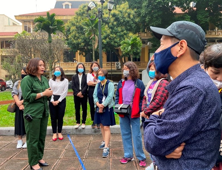 Decision on approving the list of tour guides facing difficulties due to the COVID-19 pandemic in Buon Ma Thuot City and the funding to support them (the 11th support).